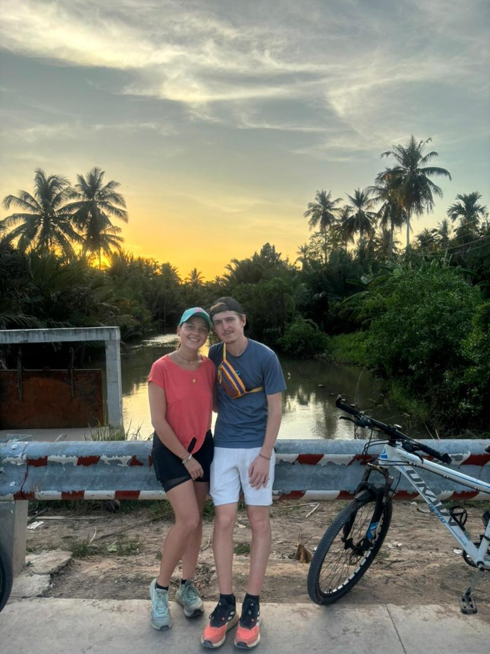 Homestay Bentre Coco Lodge Ben Tre Exteriör bild