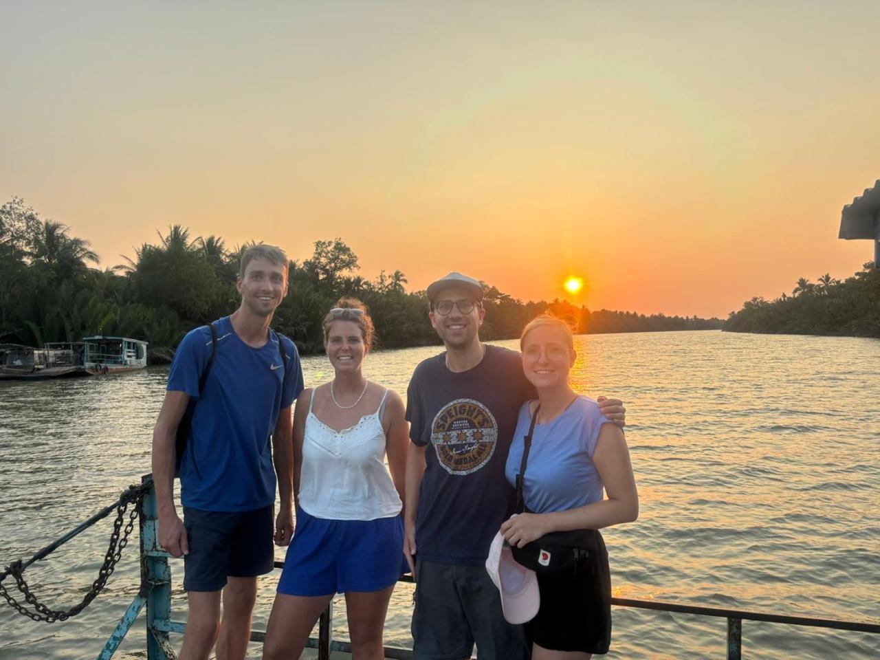 Homestay Bentre Coco Lodge Ben Tre Exteriör bild